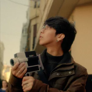 Imagen de portada para Curso online ANALOGIC FILM EMULATION | Premiere Pro &amp; After Effects