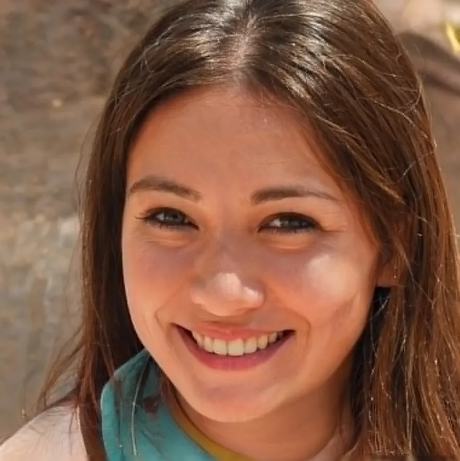 Isabele M. Lopes