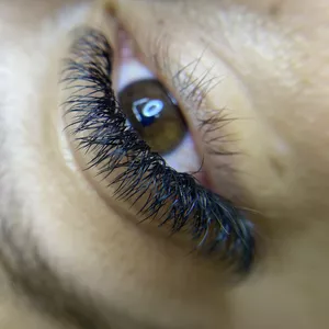 Imagem de capa para o Curso online Materiais de apoio extensão de cílios 