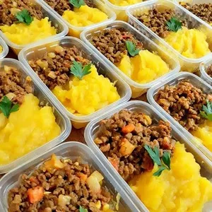 Imagem de capa para o Ebook Marmitas FITNESS 