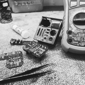 Imagem de capa para o Curso online CURSO DE ELETRÔNICA PARA INSTRUMENTOS MÚSICAIS DE CORDAS