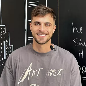 Imagem de capa para o Curso online Curso de Inglês GM