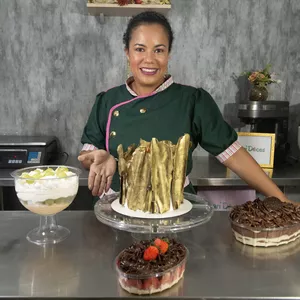 Imagem de capa para o Curso online Lari Doces Sobremesas Gourmet