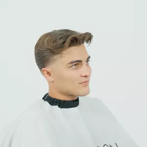 Imagen de portada para Curso online  Curso de Barbería - Librito &amp; Taper Fade - By Oche Barber - Blesson School