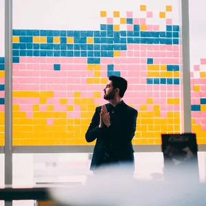 Imagem de capa para o Curso online Social Media Camp