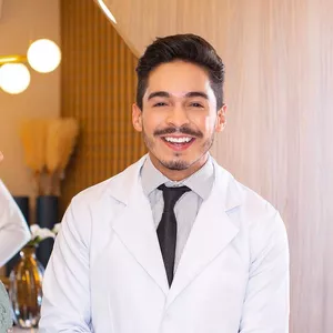 Imagem de capa para o Curso online Dr. Dieick Contorno Mandibular