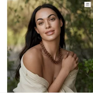 Imagen de portada para Ebook Senos perfectos: La guía completa de firmeza, belleza y salud