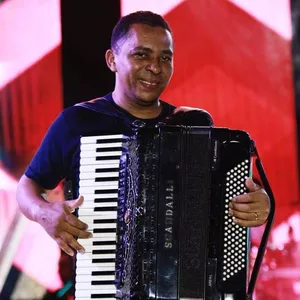 Imagem do curso Curso de Baixaria Professor Carlos Nogueira