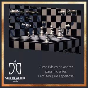 Livro de Xadrez DAMP Mestre Nacional Júlio Lapertosa: O seu livro de  táticas! [Acompanha brinde tema xadrez]