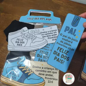 Imagem de capa para o Ebook 🌟 Lembrancinha Dia dos Pais – Kit Fofo para Montar 👟📖