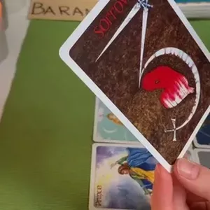 Imagen de portada para Curso online Tirada De 5 Cartas Tarot: Encuentra Respuestas con Nuestro Servicio Especializado