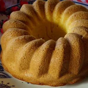 Imagem de capa para o Ebook Bolos caseirinhos delicioso e fácil de fazer 