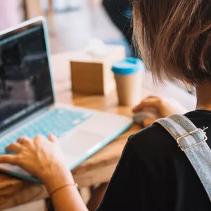 Imagen de portada para Curso online Curso de Diseños Virtuales