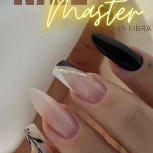 Imagem de capa para o Curso online NailMaster na Fibra 