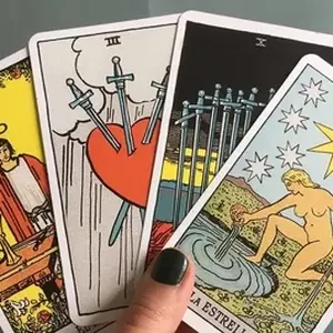 Imagen de portada para Curso online True Tarot - Lecturas auténticas con expertos 🌟