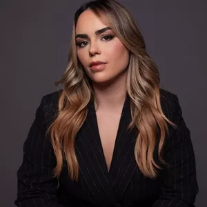 Imagem de capa para o Curso online WorkShop - Comunicação Brasil x Estados Unidos