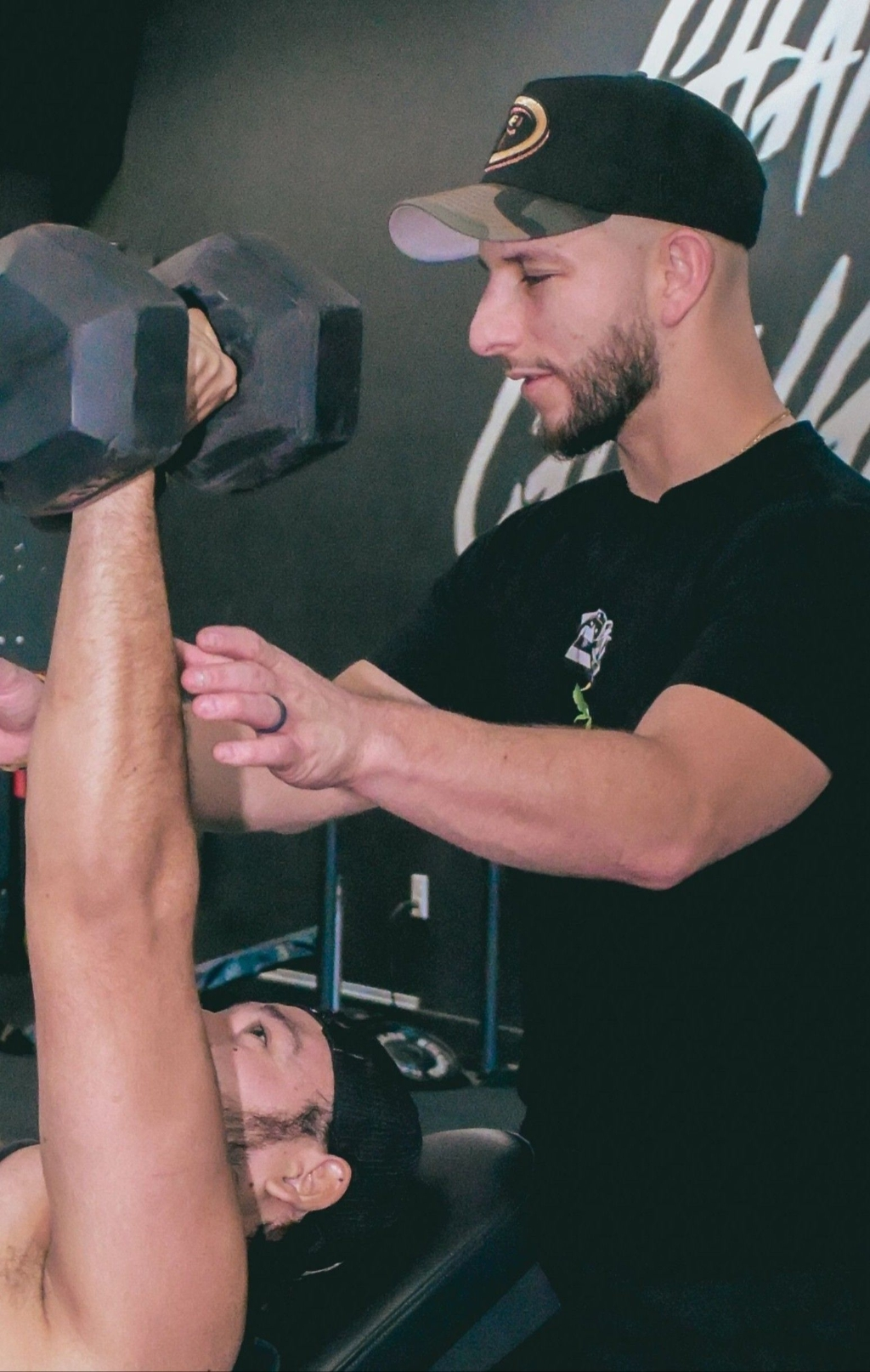 — Carlos M., Entrenador Personal.