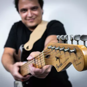 Imagem de capa para o Curso online Rumos da Improvisação - Filipe Martinez