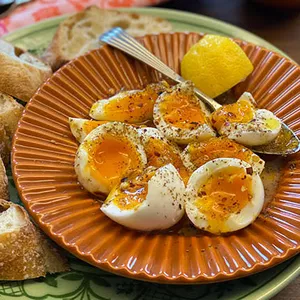 Imagem de capa para o Ebook Receitas de ovos 