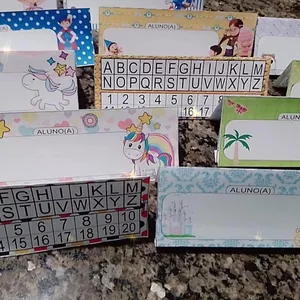 Imagem de capa para o Ebook Crachá de mesa escolar 