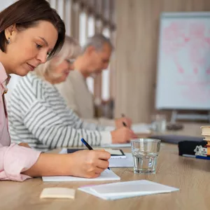 Imagem do curso Teoria e Princípios da Administração Escolar 