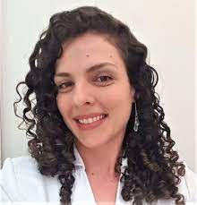 Natália Almeida Prado, pediatra