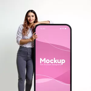 Cover image for Online course Mockup de celular gigante com mulher apoiada com um braço