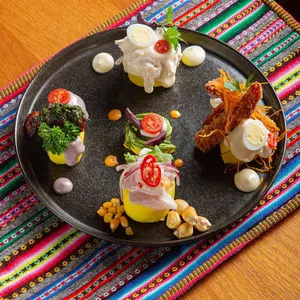 Imagen de portada para Ebook RECETAS DE COMIDAS Y POSTRES