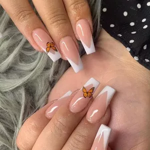 Imagem de capa para o Curso online Unhas perfeitas, unhas para ocasiões especiais, formatos e desenhos