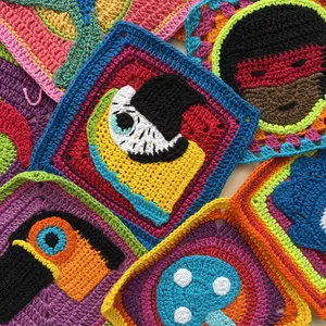 Imagem de capa para o Curso online Quadradinho/square de crochê de Arara