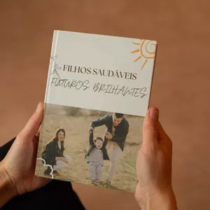 Imagem de capa para o Ebook Filhos Saudáveis Futuros Brilhantes