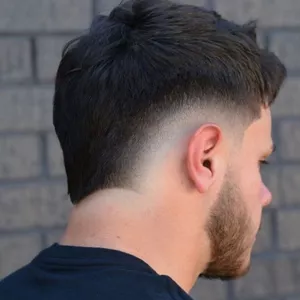 Imagem de capa para o Curso online 7 passos para você aprender a cortar cabelo.