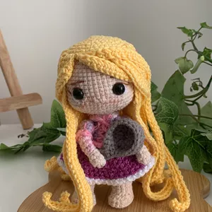 Imagem de capa para o Ebook Rapunzel e Pascal