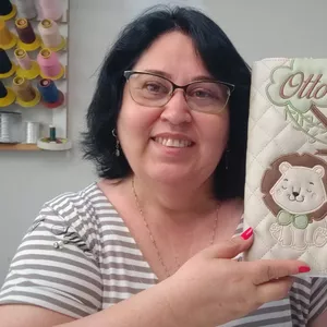 Imagem de capa para o Curso online Projeto Capa de Caderneta de Vacina