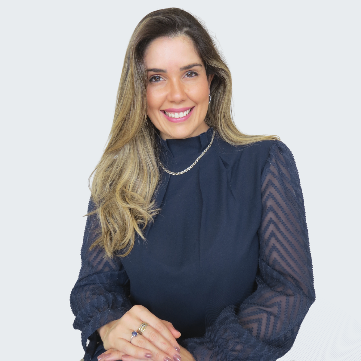 dra juliana especializada em tratamento lipedema