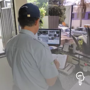 Imagem do curso PORTEIRO E ZELADOR