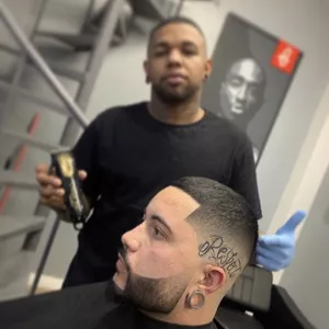 Imagem de capa para o Curso online Curso de barbeiro para iniciantes 