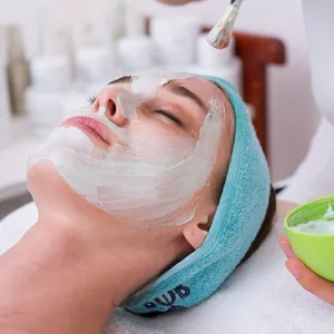 Imagen de portada para Curso online Estética Básica: Fundamentos y Limpieza Facial Profesional