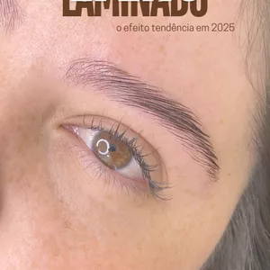 Imagem de capa para o Ebook Efeito Laminado (efeito lash lifting) - extensão de cílios