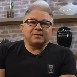 Imagem do curso Curso Completo de Aplicação de Próteses Capilares