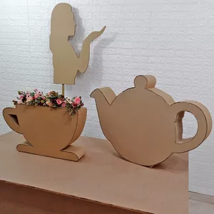 Imagem de capa para o Ebook Moldes de Silhueta Feminina Bule e Xícara para Imprimir: Como Fazer Uma Delicada Decoração com Mulher