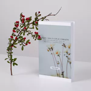 Imagen de portada para Ebook Desde casa y con el corazón – Historias y reflexiones para reconectar contigo misma