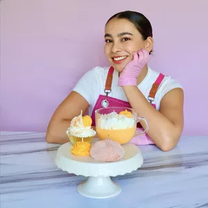 Imagen de portada para Curso online Curso de velas aromáticas: Edición Halloween y Día de muertos