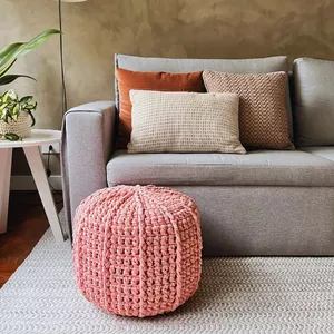 Imagem de capa para o Curso online Pufe de crochê relevo