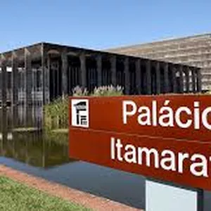 Imagem de capa para o Curso online BIBLIOGRAFIA COMPLETA HISTORIA DO BRASIL CACD