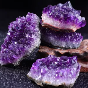 Imagem de capa para o Curso online Significado das Pedras e Cristais