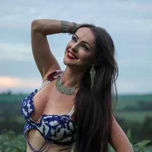 Imagem de capa para o Curso online  Dança do Ventre Básico 1 DUMTAKATÁ