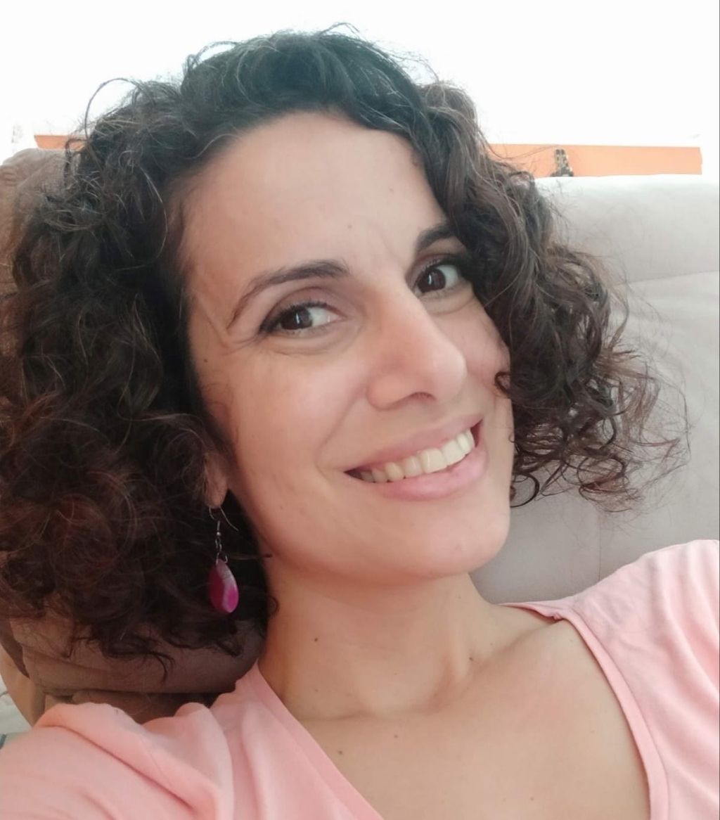 NÁDIA