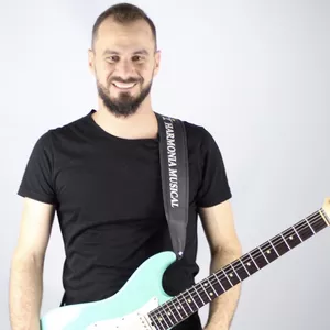 Imagem do curso Curso de Guitarra Elvis Barzotto