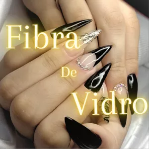 Imagem de capa para o Curso online Nail designer do zero Fibra de vidro 